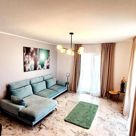 Luxury Promenada Apartment - Frontal Beachfront Mamaia Nord Năvodari Kültér fotó