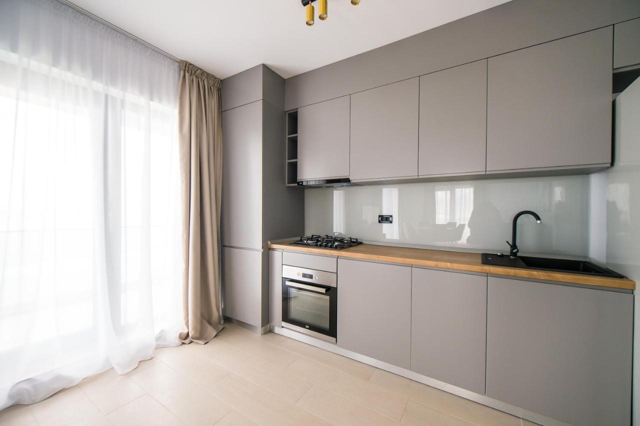 Luxury Promenada Apartment - Frontal Beachfront Mamaia Nord Năvodari Kültér fotó