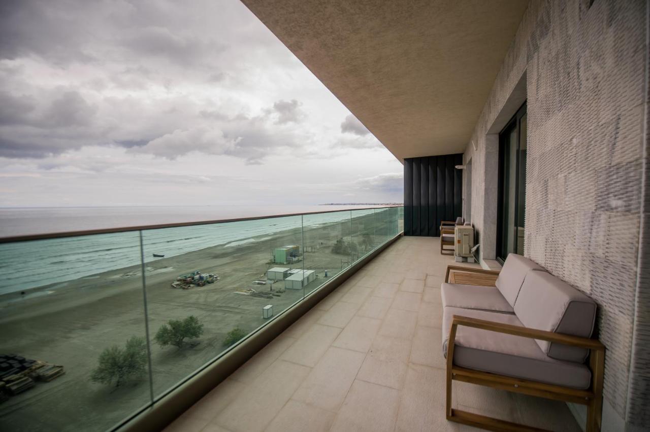 Luxury Promenada Apartment - Frontal Beachfront Mamaia Nord Năvodari Kültér fotó