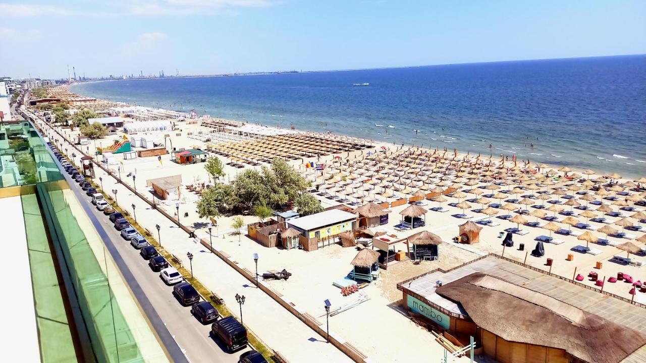 Luxury Promenada Apartment - Frontal Beachfront Mamaia Nord Năvodari Kültér fotó