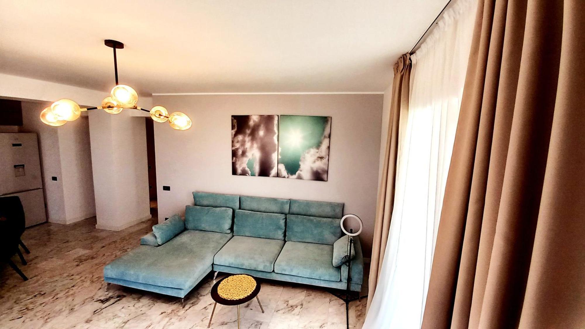 Luxury Promenada Apartment - Frontal Beachfront Mamaia Nord Năvodari Kültér fotó