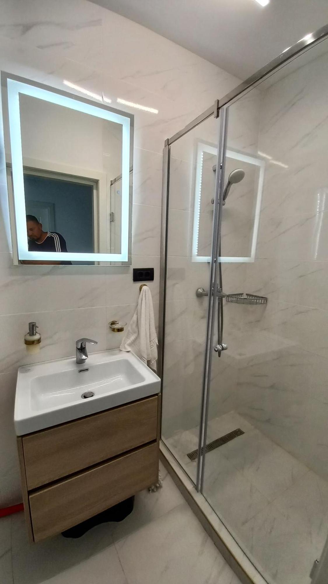 Luxury Promenada Apartment - Frontal Beachfront Mamaia Nord Năvodari Kültér fotó