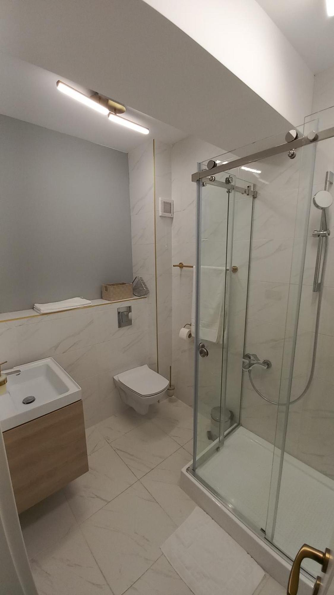 Luxury Promenada Apartment - Frontal Beachfront Mamaia Nord Năvodari Kültér fotó